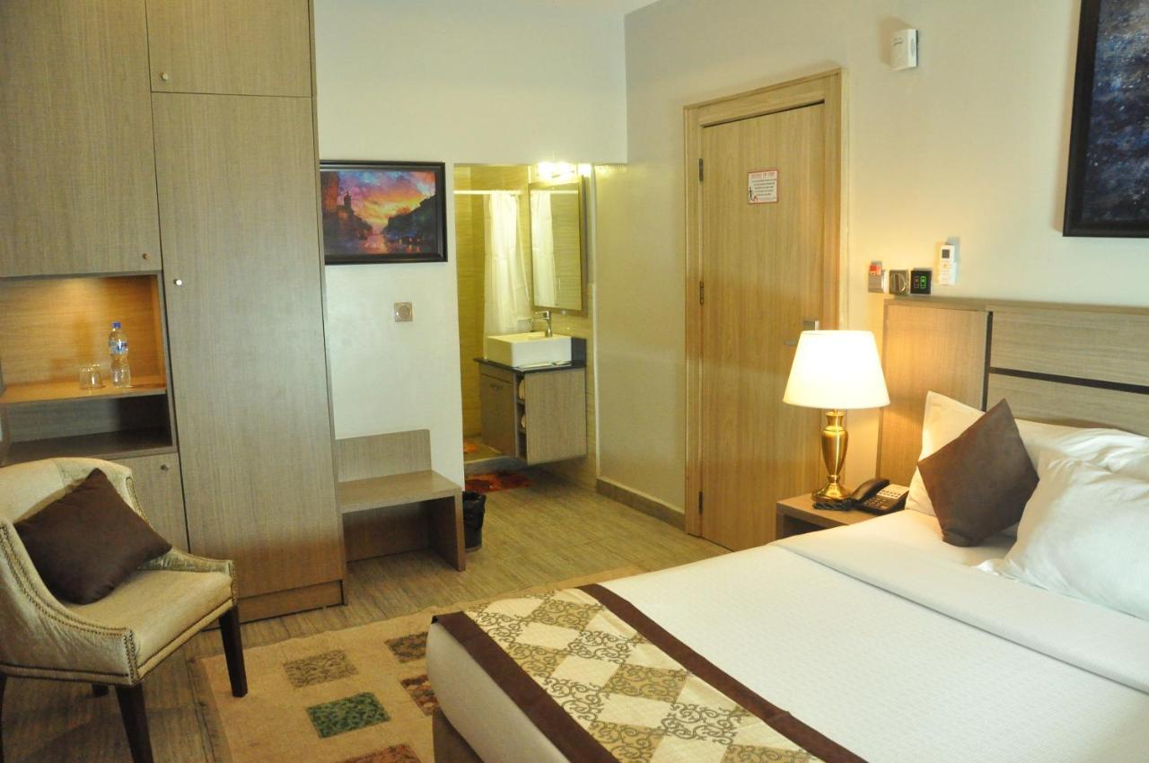 Moz One Executive Guest Rooms Agadez Mobushipe Eksteriør billede